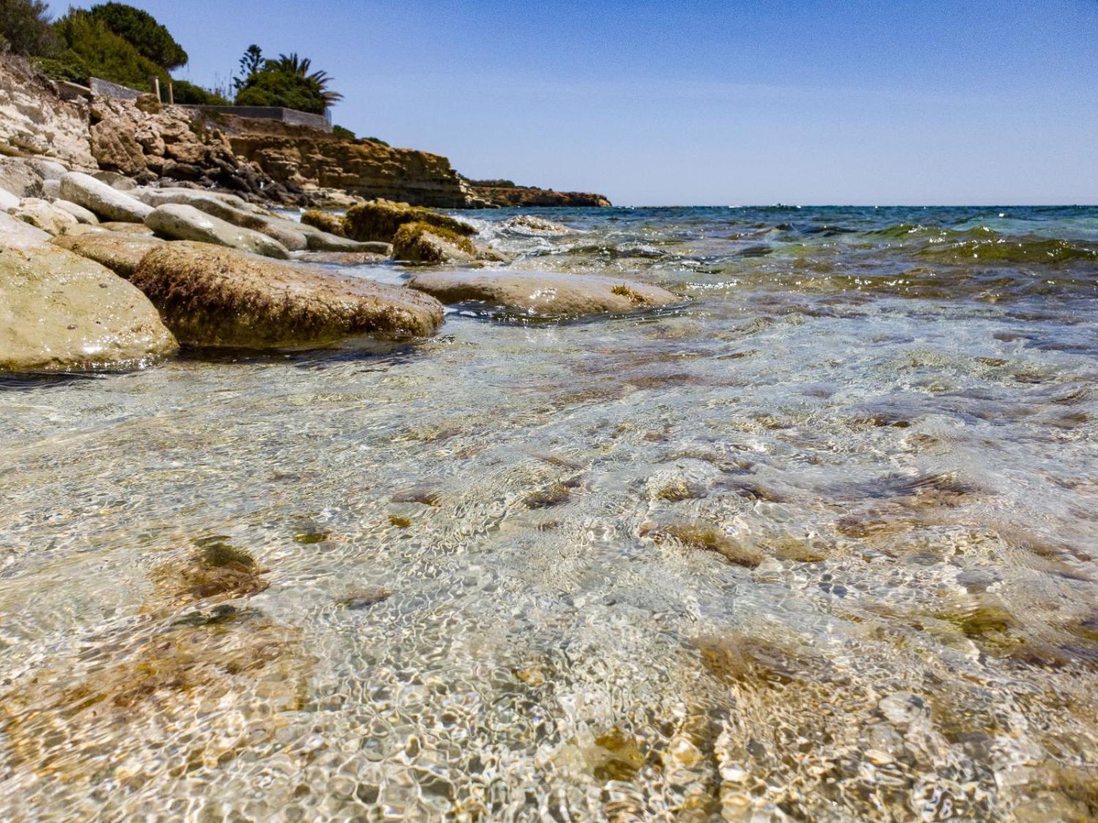 Casa de Férias Casotto Il Carrubo, A 100 Mt Dal Mare! *